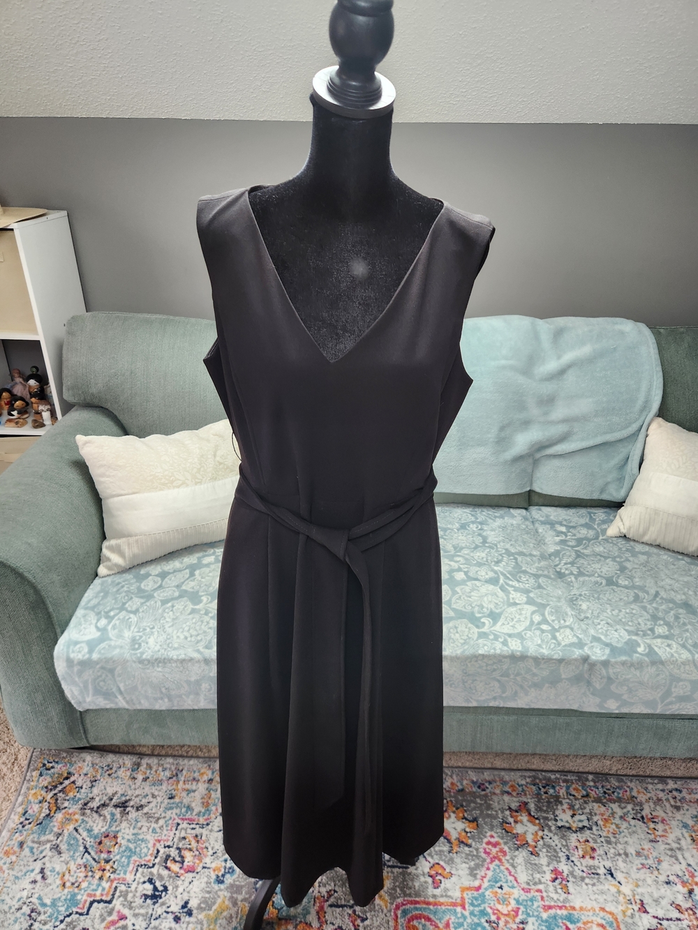 Calvin Klein Sleeveless Black V-Neck Midi Dress with Waist Tie Size 12